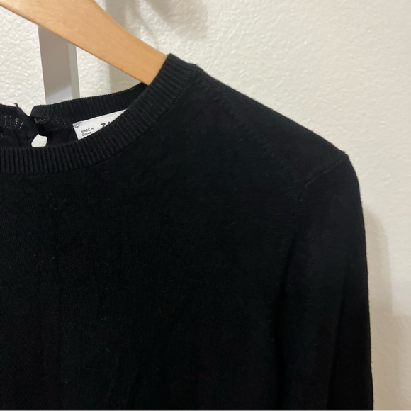 NEW ZARA Knit Pearl Button Back Sweater Black Medium - Picture 2 of 8